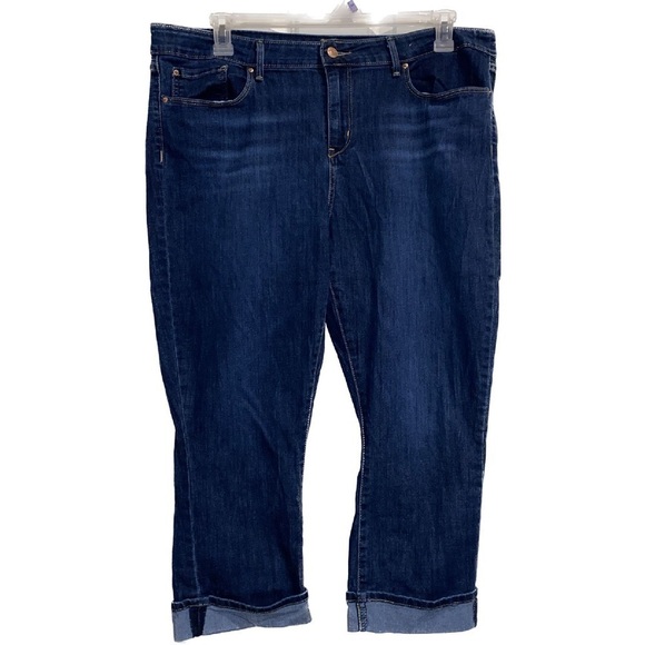 Levi's Signature Mid Rise Capri Rolled Cuffed Non-Distressed Blue Jeans size 18 - Picture 1 of 11